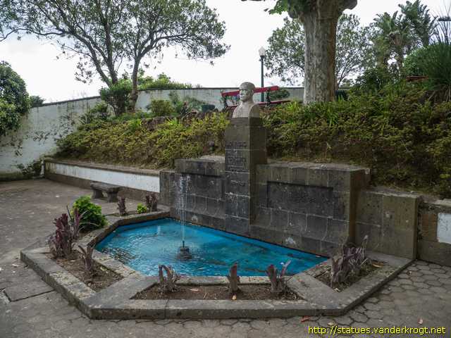 Vila Franco do Campo /  Padre Ernesto Ferreira