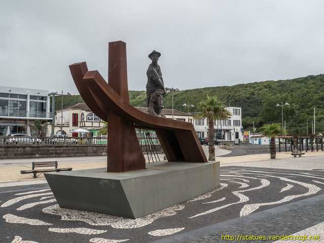 Praia da Vitória /  Aos homens de mar