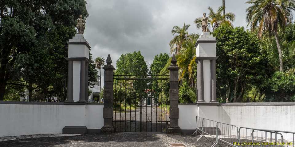 Ponta Delgada /  Industria e Comercio