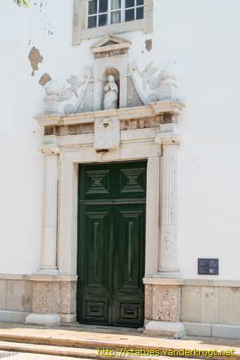Faro /  Mulher rezando