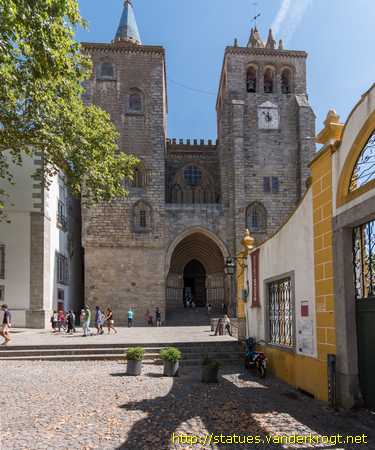 Évora /  Os Apóstolos