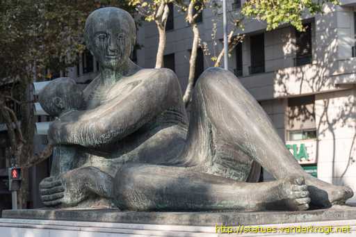 Lisboa /  Às Mães