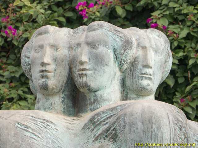 Funchal /  Trilogia dos Poderes
