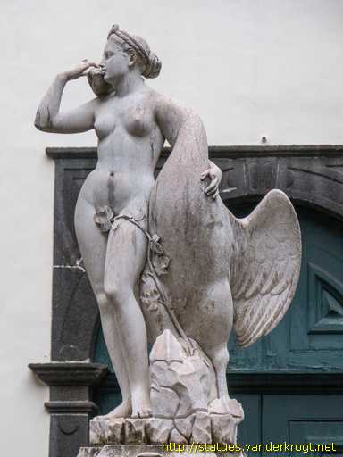 Funchal /  Chafariz da Leda e o Cisne