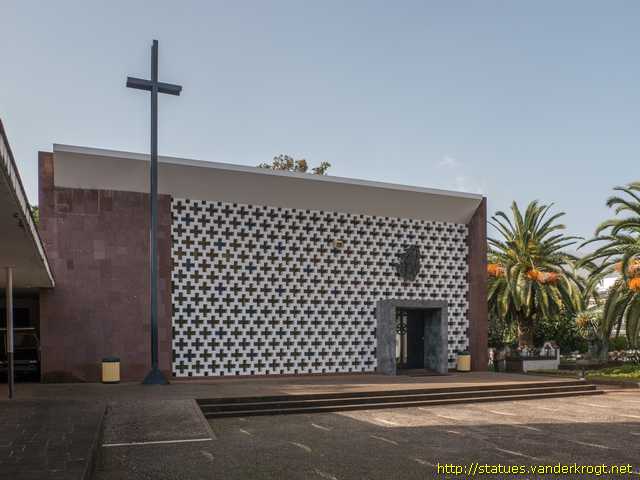 Funchal /  Cristo com dois anjos