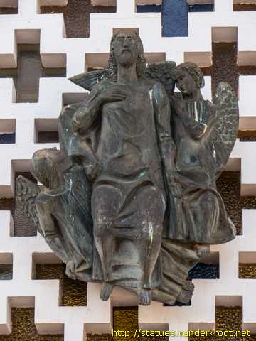 Funchal /  Cristo com dois anjos