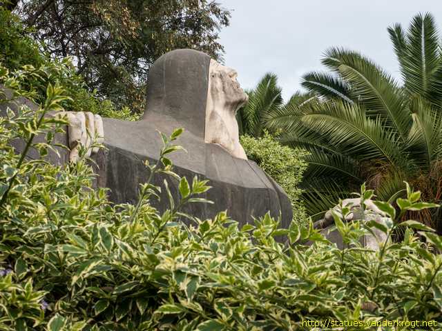 Funchal /  Monumento ao Combatente Madeirense no Ultramar