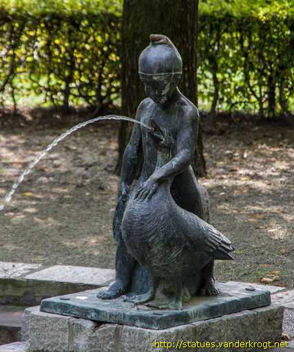 Ljubljana /  Deček z gosjo