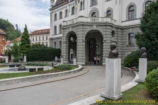 Ljubljana /  Kipi zaslužnih profesorjev Univerze v Ljubljani