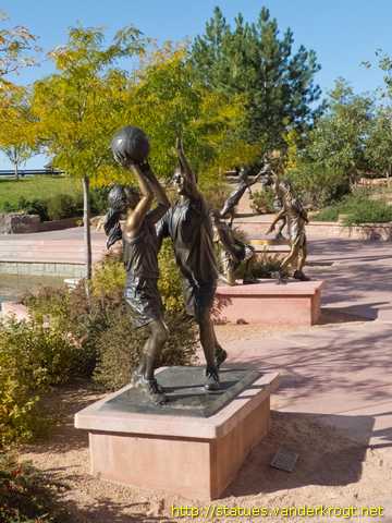 Pueblo / Sporting Children