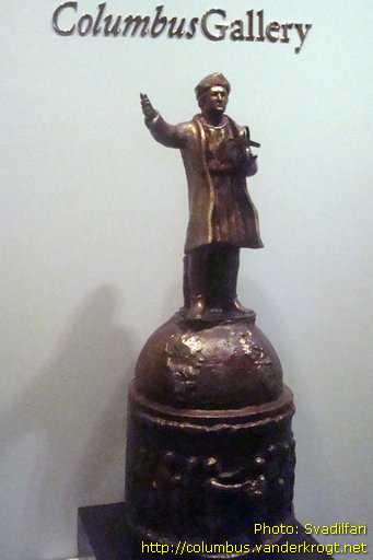New Haven /  Statuette of Christopher Columbus
