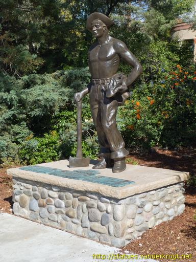 Santa Fe /  CCC Worker Statue