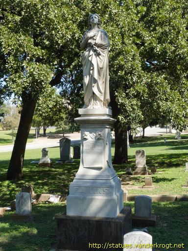 Dallas /  Woman with anchor
