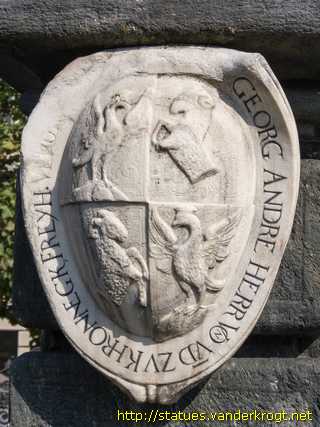 Klagenfurt - Lindwurmbrunnen und Herkulesfigur