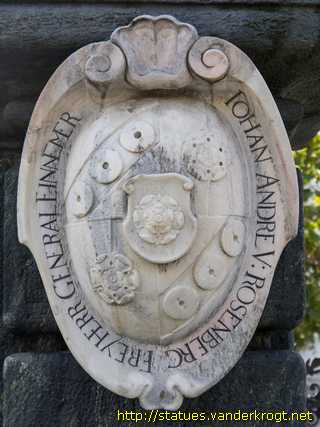 Klagenfurt - Lindwurmbrunnen und Herkulesfigur