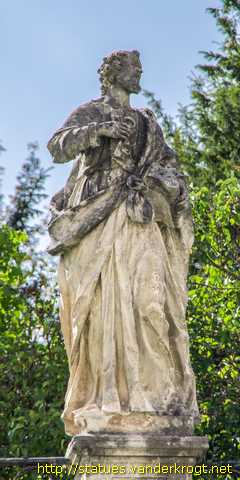 Sankt Lambrecht - Heiligen im Stiftshof