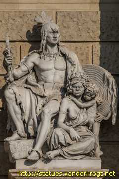 Wien - Fassadenstatuen des Naturhistorisches Museums