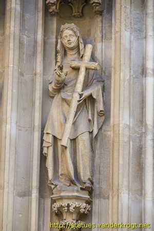 Wien - Heiligenstatuen an der Portalen der Minoritenkirche