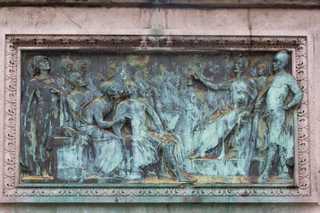 Click for larger photo in separate window