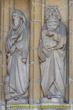 Lier - Heiligenbeelden Sint-Gummaruskerk