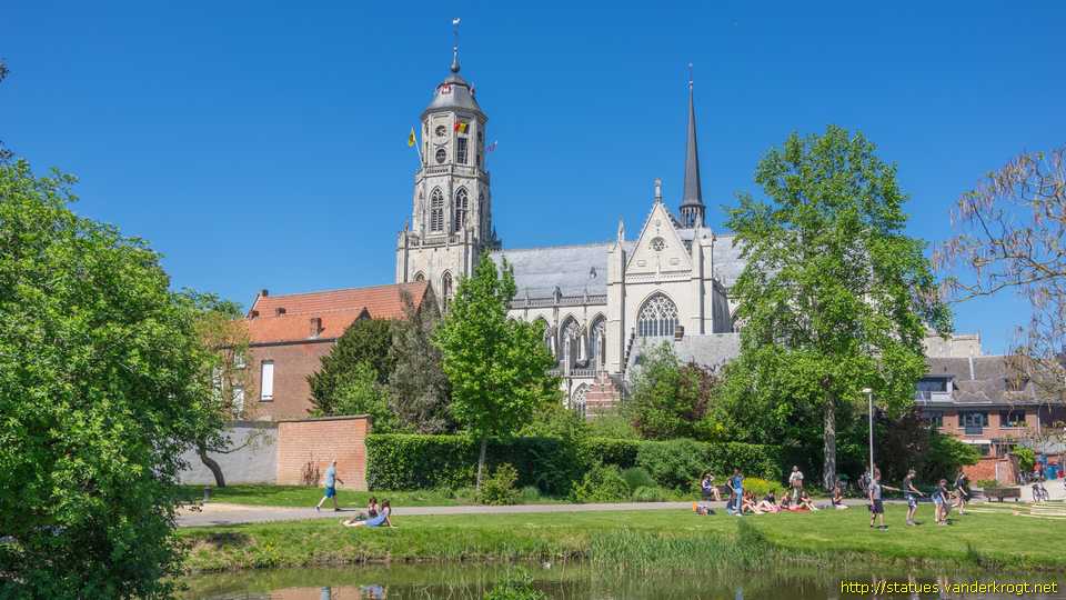 Lier - Heiligenbeelden Sint-Gummaruskerk