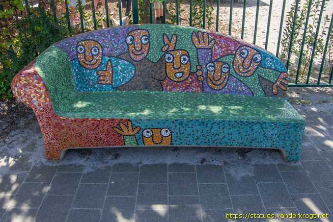 Achterbroek - Social Sofa 'Achterbroeksteenweg'