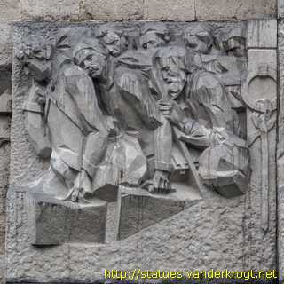 Andenne - Monument aux morts des deux guerres