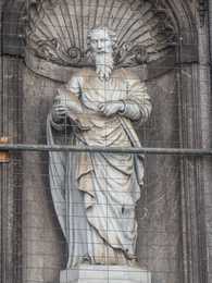 Namur - Statues de saints á la Cathédrale Saint-Aubain