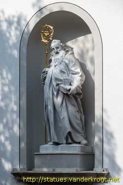 Sankt Gallen - Heiligenstatuen an der Stiftskirche