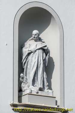 Sankt Gallen - Heiligenstatuen an der Stiftskirche