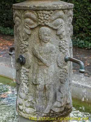 Schaffhausen - Schüler und Schülerin-Brunnen