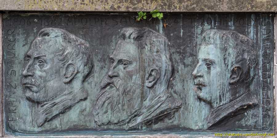 Arbon - Denkmal Franz, Adolph und Hippolyt Saurer
