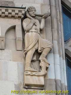 Zürich - Reiter und Hornbläser am Grossmünster
