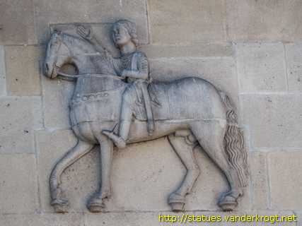 Zürich - Reiter und Hornbläser am Grossmünster