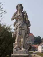 Click for larger photo in separate window