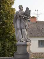 Click for larger photo in separate window