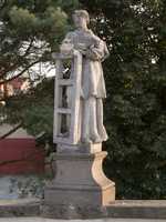 Click for larger photo in separate window