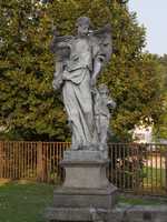 Click for larger photo in separate window