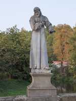 Click for larger photo in separate window