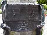 Click for larger photo in separate window