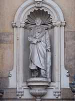 Click for larger photo in separate window