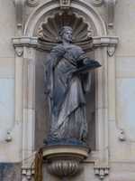Click for larger photo in separate window