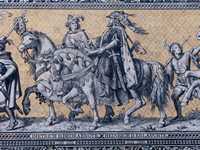 Click for larger photo in separate window