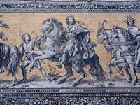 Click for larger photo in separate window