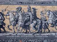 Click for larger photo in separate window