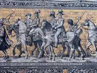 Click for larger photo in separate window