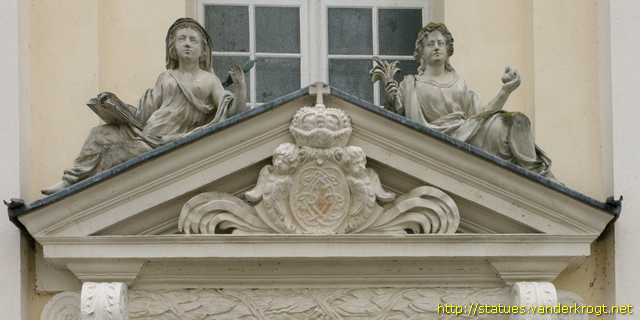 Berlin - Die vier Evangelisten, Mose und Aaron