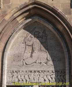 Heilbronn - Krieger-Ehrenmal im Hafenmarktturm