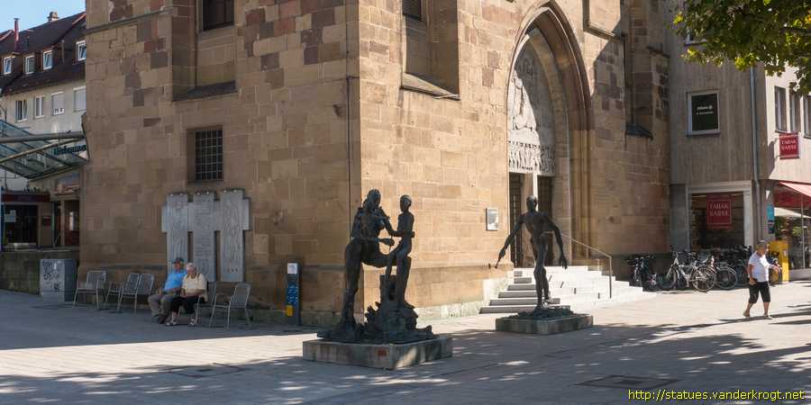 Heilbronn - Krieger-Ehrenmal im Hafenmarktturm