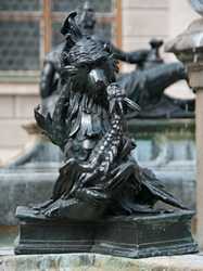 Wittelsbacher-Brunnen (München)- Monster